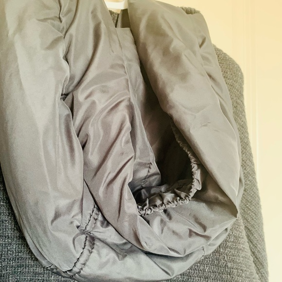 Knitted sweater with hoodie - Picture 6 of 8